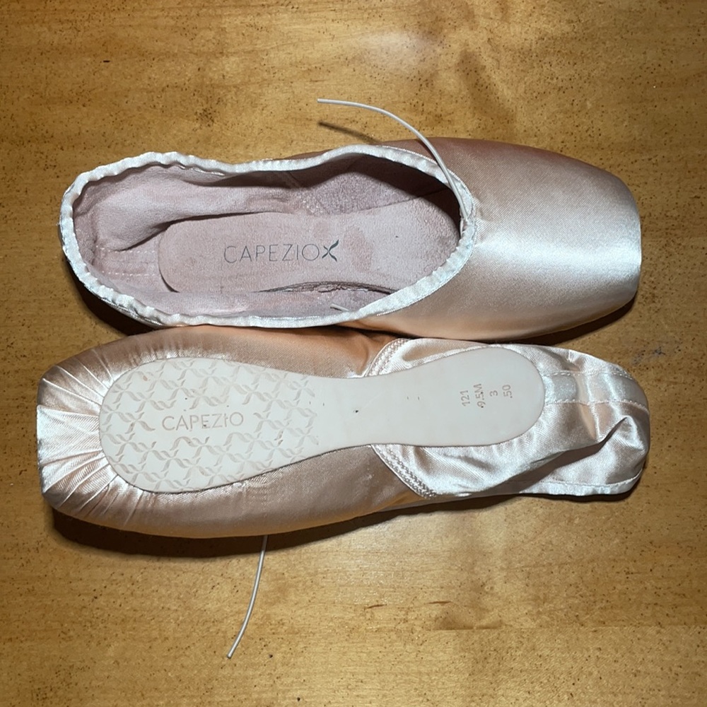 Capezio Aria Pointe Shoes